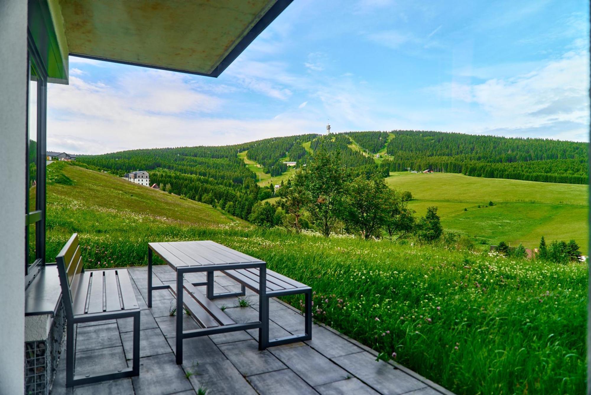 Ferienwohnung Vyhledy Bez Hranic By Mountain Ways Loučná pod Klínovcem Exterior foto